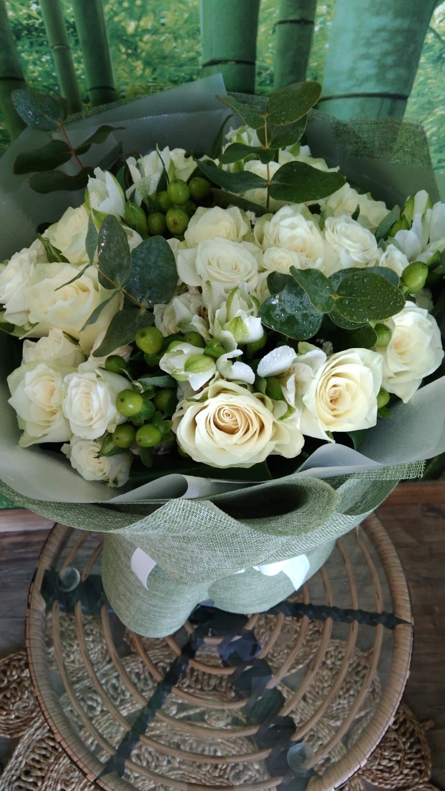 بوكيه ورد ابيض كبير