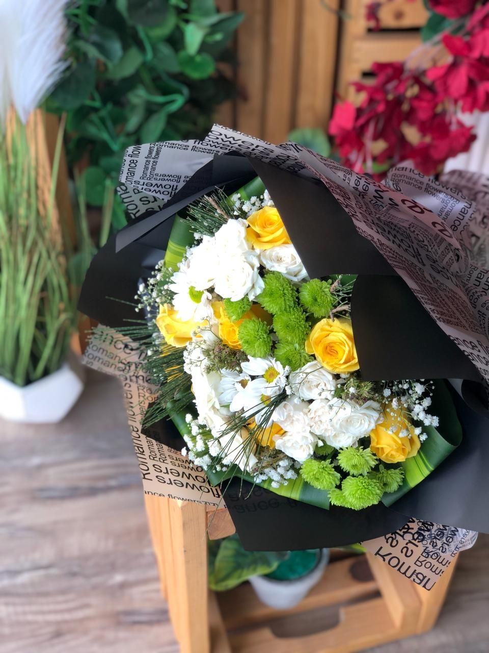 ورد ابيض واصفر 