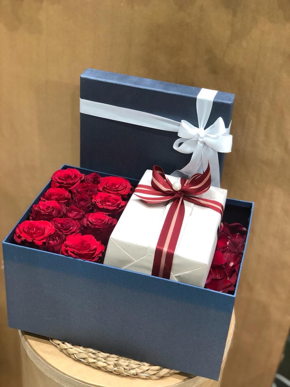 هدية ورد احمر 