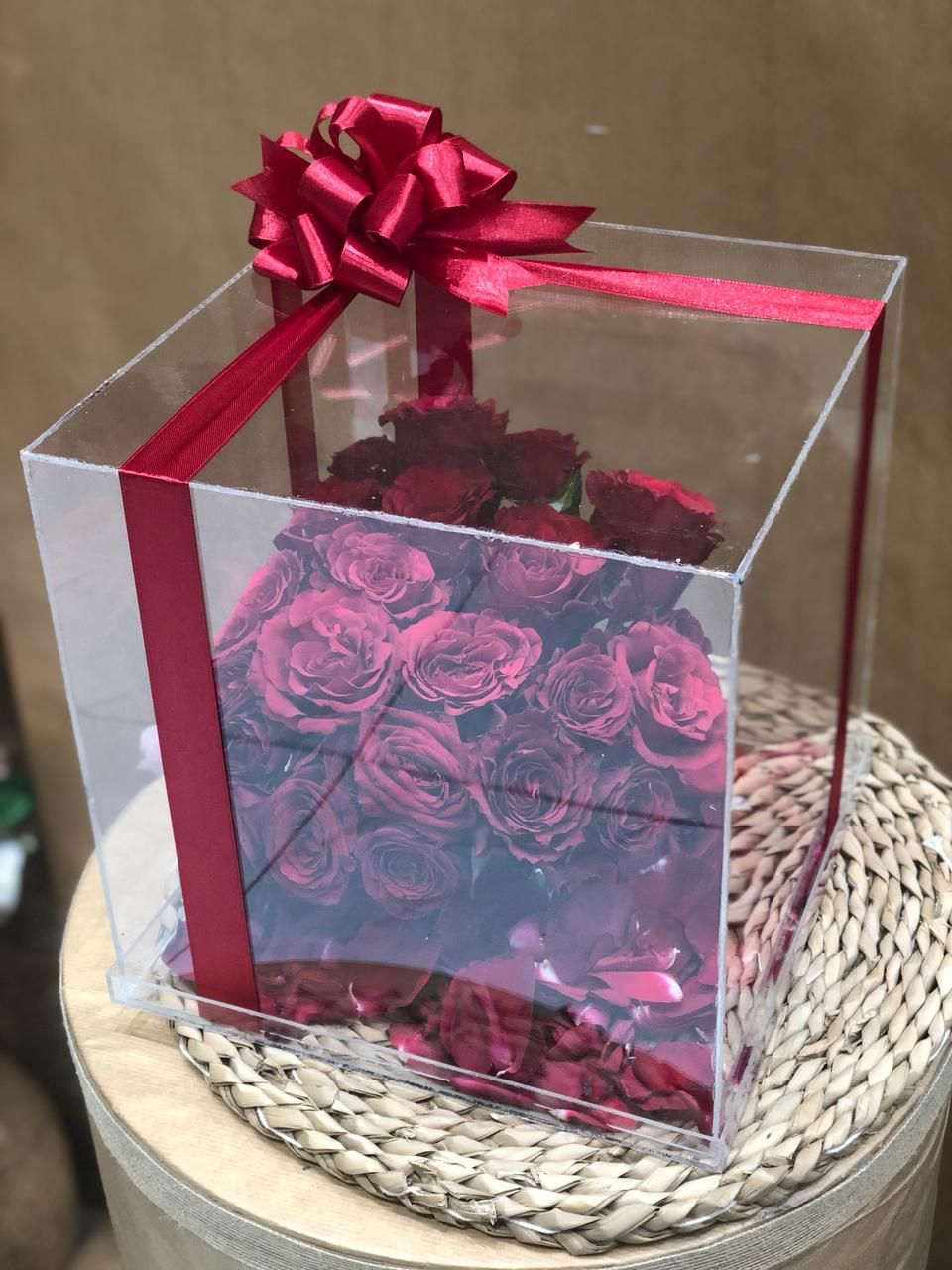 بوكس ورد احمر 